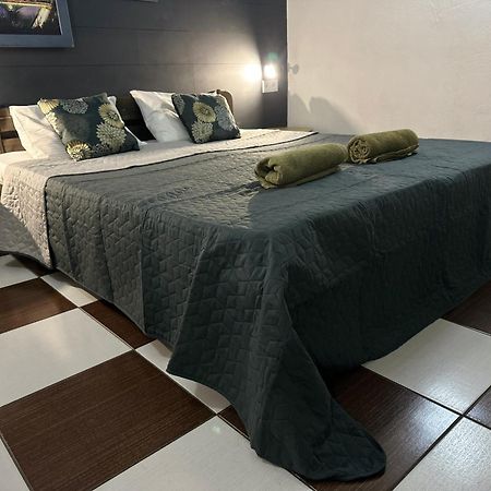 Le Reve City Hostel โอเดสซา ภายนอก รูปภาพ