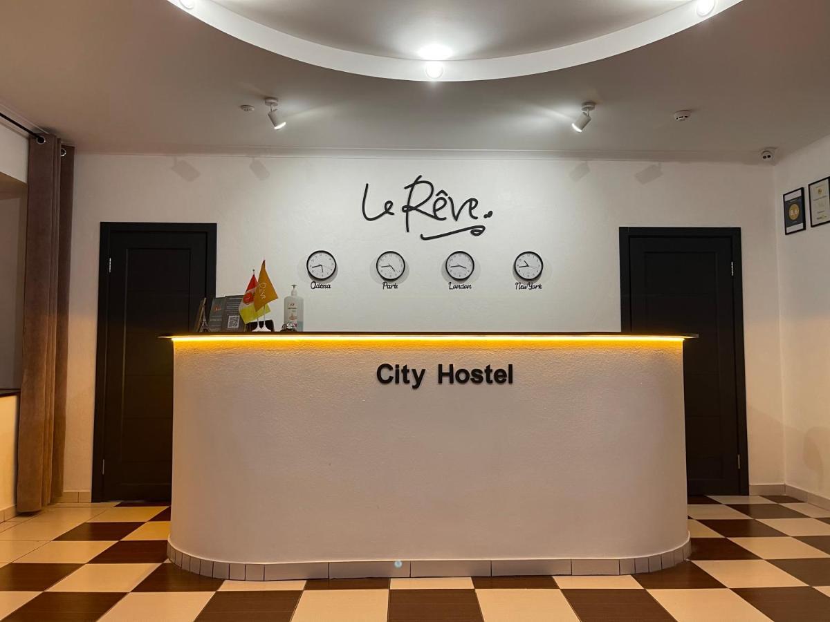 Le Reve City Hostel โอเดสซา ภายนอก รูปภาพ