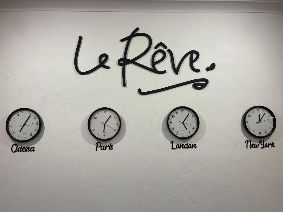 Le Reve City Hostel โอเดสซา ภายนอก รูปภาพ
