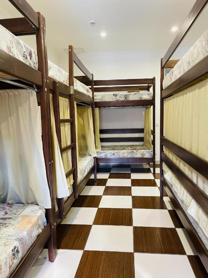 Le Reve City Hostel โอเดสซา ภายนอก รูปภาพ