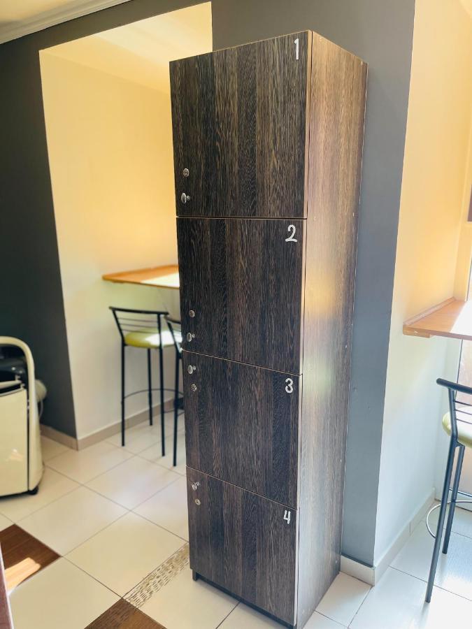 Le Reve City Hostel โอเดสซา ภายนอก รูปภาพ
