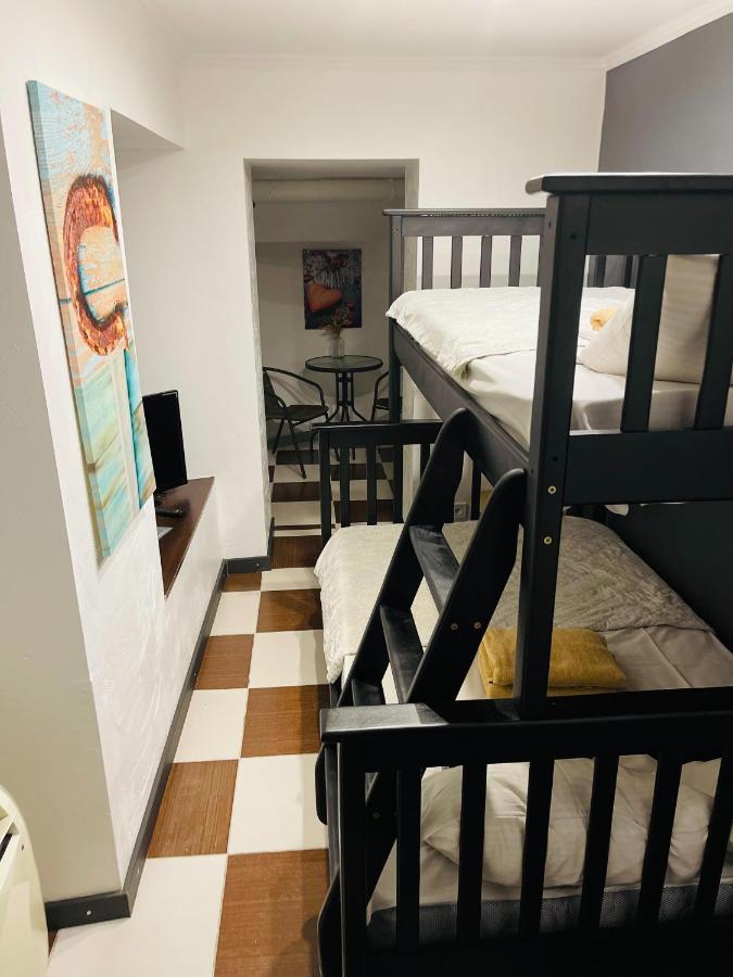 Le Reve City Hostel โอเดสซา ภายนอก รูปภาพ