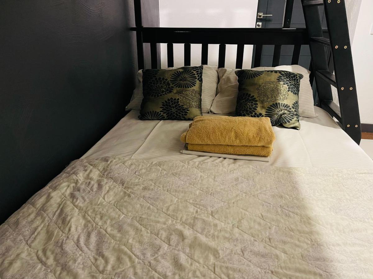 Le Reve City Hostel โอเดสซา ภายนอก รูปภาพ