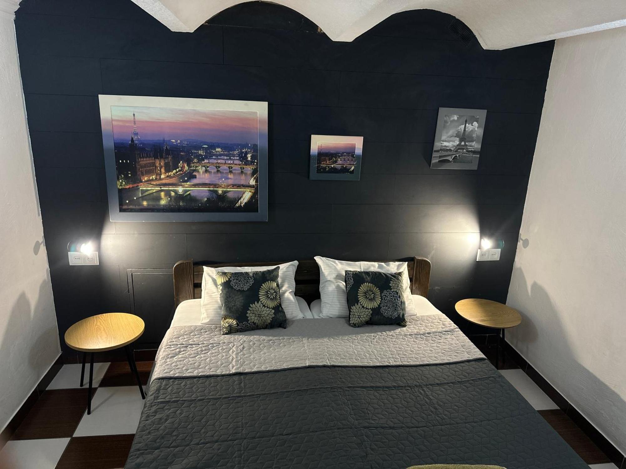 Le Reve City Hostel โอเดสซา ภายนอก รูปภาพ