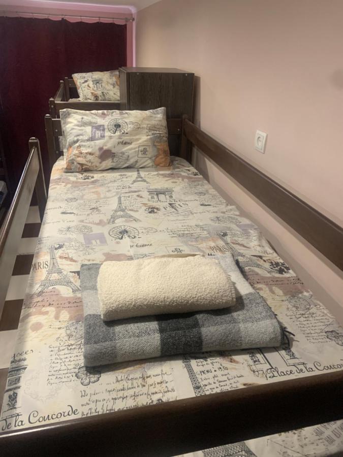 Le Reve City Hostel โอเดสซา ภายนอก รูปภาพ
